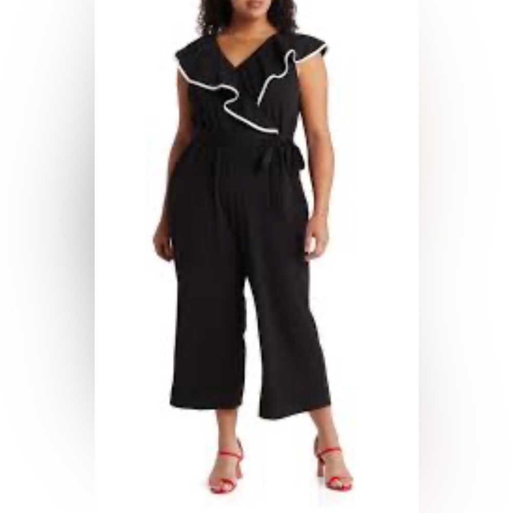 NWT Bebe Ruffle Scuba Wide Leg Jumpsuit - Black and White - Size 1X